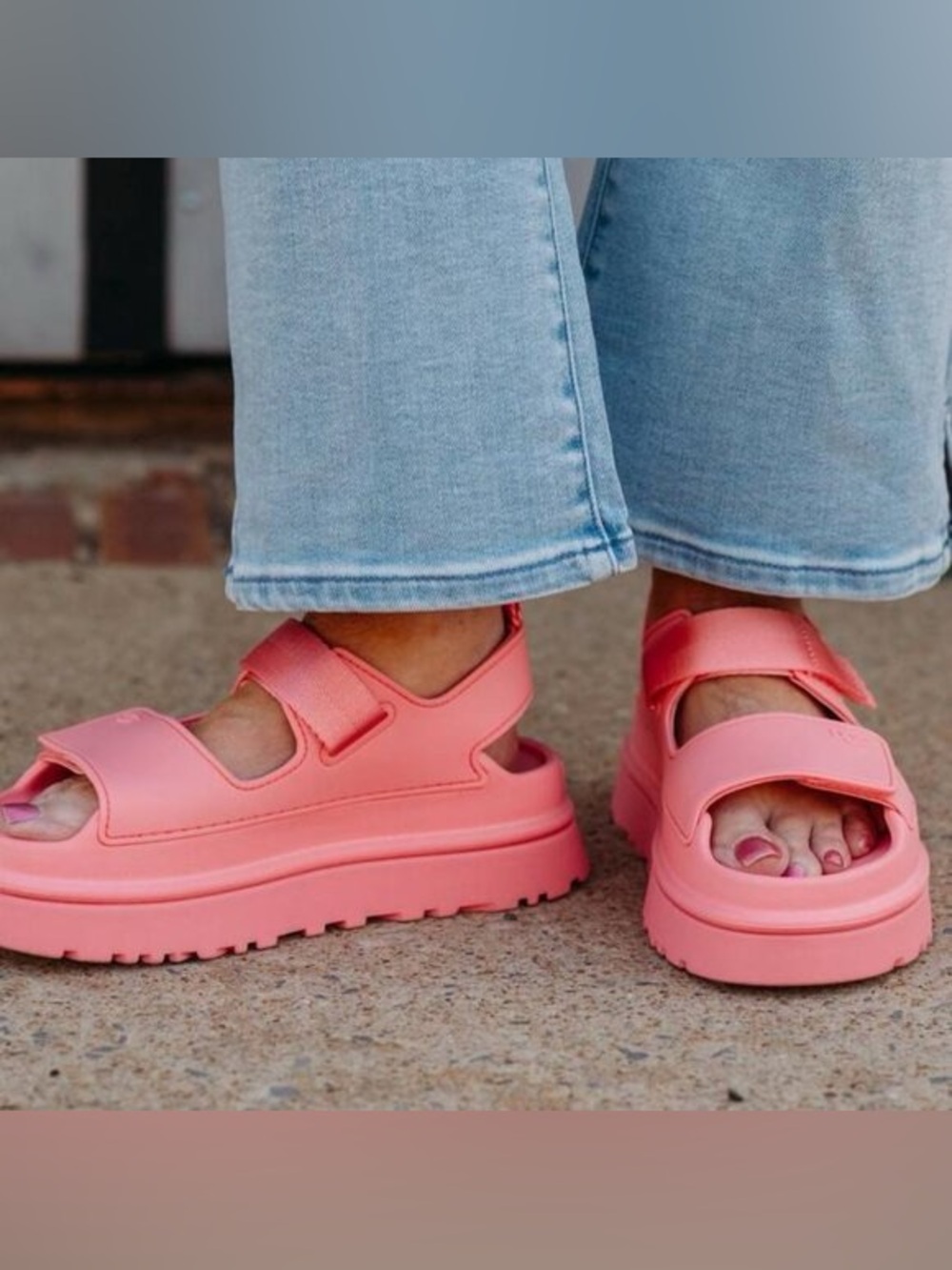 UGG Womens GoldenGlow Sandal - Tropical Pink